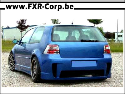 Volkswagen Golf 4 Pare-choc arriere.jpg